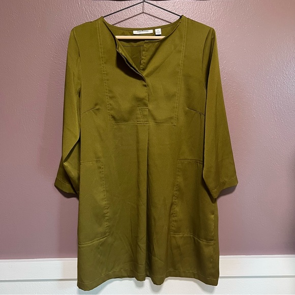 Joan Rivers Olive Green Tunic - Picture 3 of 9